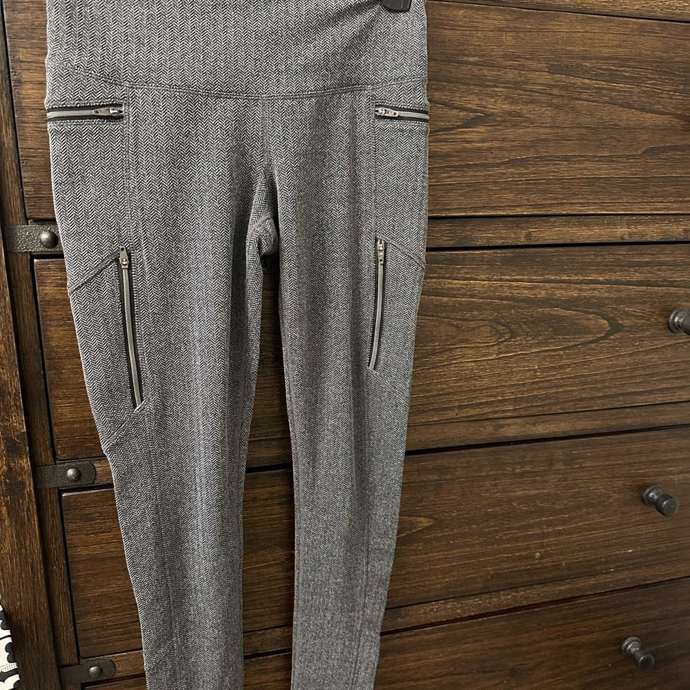 Athleta Charcoal Herringbone Leggings